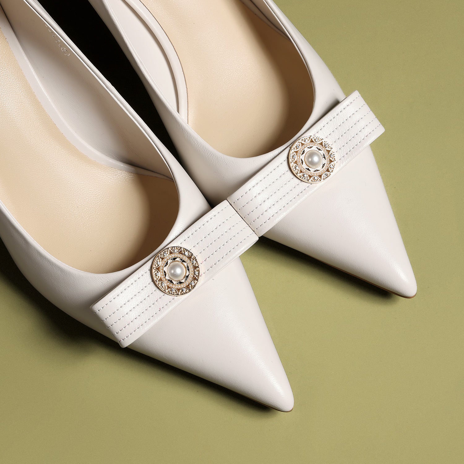 Off-White Pointed-Toe Stiletto Pumps